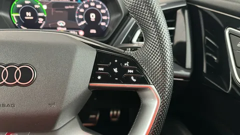 AUDI Q4 150kW 40 82kWh S Line Auto