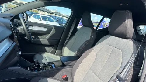 VOLVO XC40 1.5 T4 Recharge PHEV Plus Dark Auto