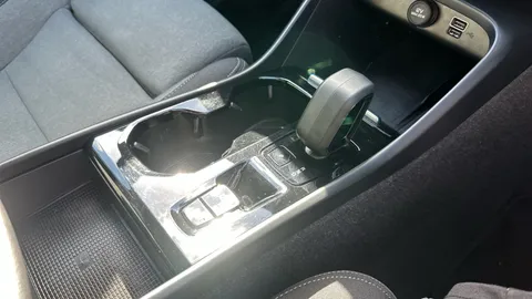 VOLVO XC40 1.5 T4 Recharge PHEV Plus Dark Auto