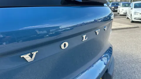 VOLVO XC40 1.5 T4 Recharge PHEV Plus Dark Auto