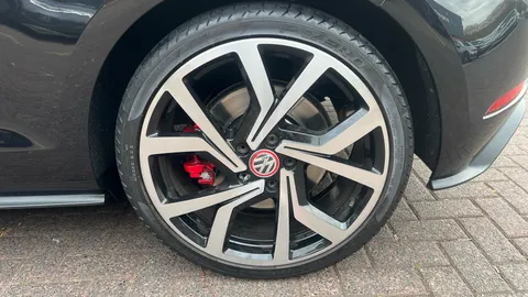 Volkswagen Golf 2.0 TSI 245 GTI Performance