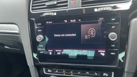 Volkswagen Golf 2.0 TSI 245 GTI Performance