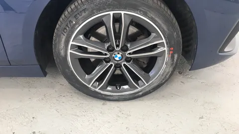 BMW 1 Series 118i [136] Sport