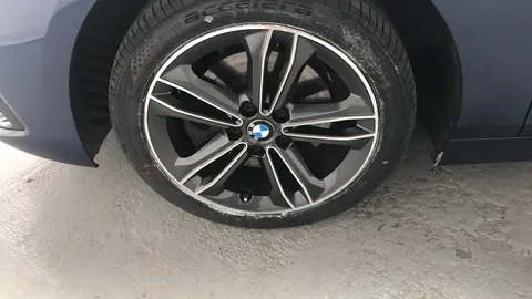 BMW 1 Series 118i [136] Sport