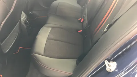 BMW 1 Series 118i [136] Sport