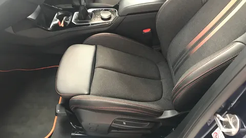 BMW 1 Series 118i [136] Sport