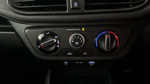 HYUNDAI I10 1.0 [63] Advance [Nav]