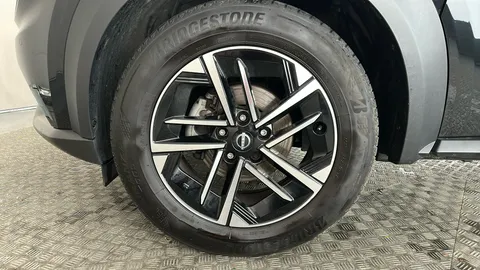 NISSAN JUKE 1.0 DiG-T N-Connecta