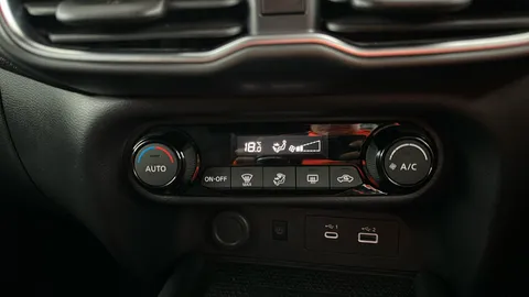 NISSAN JUKE 1.0 DiG-T N-Connecta