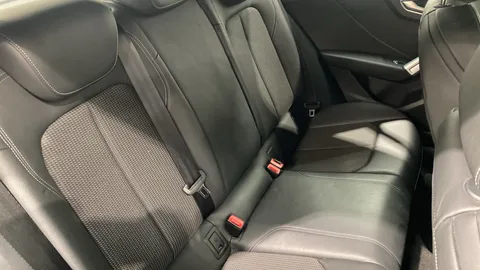 AUDI Q2 30 TFSI S Line