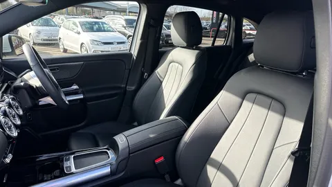 MERCEDES-BENZ EQA EQA 250+ 140kW Sport Night Ed 70.5kWh Auto