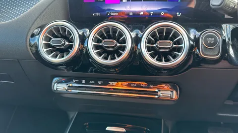 MERCEDES-BENZ EQA EQA 250+ 140kW Sport Night Ed 70.5kWh Auto