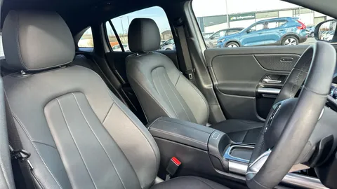 MERCEDES-BENZ EQA EQA 250+ 140kW Sport Night Ed 70.5kWh Auto