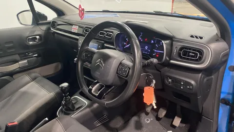 CITROEN C3 1.2 PureTech 110 Flair [6 Speed]