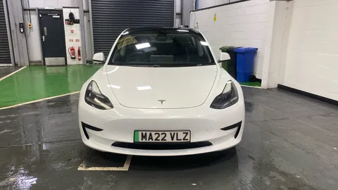 TESLA MODEL 3 Standard Plus Auto