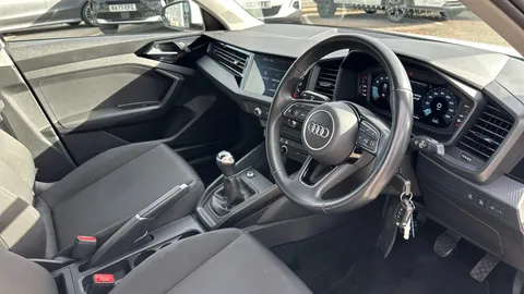 AUDI A1 25 TFSI Technik