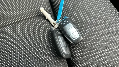 AUDI Q4 150kW 40 82kWh S Line Auto