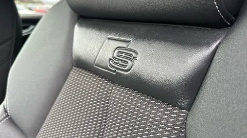 AUDI Q4 150kW 40 82kWh S Line Auto