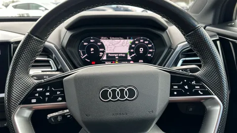 AUDI Q4 150kW 40 82kWh S Line Auto