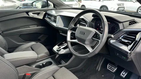 AUDI Q4 150kW 40 82kWh S Line Auto