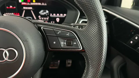 AUDI A4 35 TFSI Black Edition S Tronic