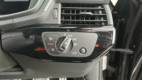 AUDI A4 35 TFSI Black Edition S Tronic