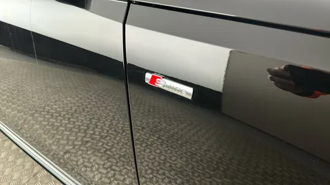 AUDI A4 35 TFSI Black Edition S Tronic