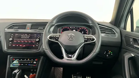 VOLKSWAGEN TIGUAN 2.0 TSI 4Motion R-Line DSG