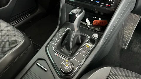 VOLKSWAGEN TIGUAN 2.0 TSI 4Motion R-Line DSG
