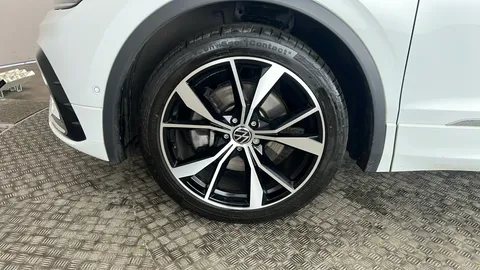 VOLKSWAGEN TIGUAN 2.0 TSI 4Motion R-Line DSG