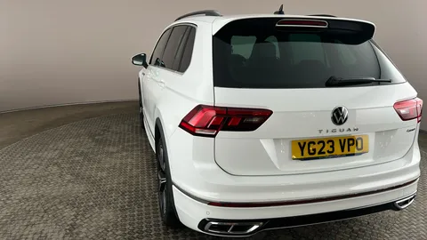 VOLKSWAGEN TIGUAN 2.0 TSI 4Motion R-Line DSG