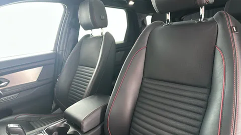 Land Rover Discovery Sport 1.5 P300e R-Dynamic HSE Auto [5 Seat]