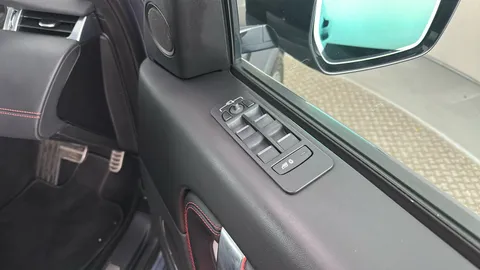 Land Rover Discovery Sport 1.5 P300e R-Dynamic HSE Auto [5 Seat]