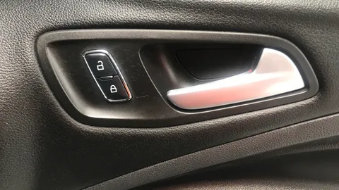 FORD KUGA 1.5 EcoBoost Titanium X Sport 2WD