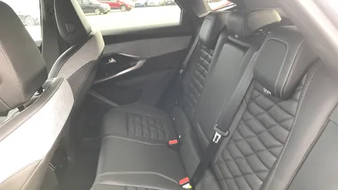 PEUGEOT 3008 1.2 Hybrid 136 GT 5dr e-DSC6 [IMPORT]