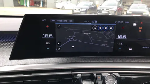 PEUGEOT 3008 1.2 Hybrid 136 GT 5dr e-DSC6 [IMPORT]