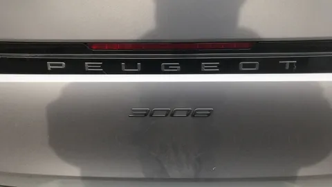 PEUGEOT 3008 1.2 Hybrid 136 GT 5dr e-DSC6 [IMPORT]