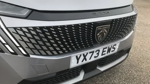 PEUGEOT 3008 1.2 Hybrid 136 GT 5dr e-DSC6 [IMPORT]