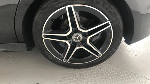 MERCEDES-BENZ A CLASS A180 AMG Line Executive Auto