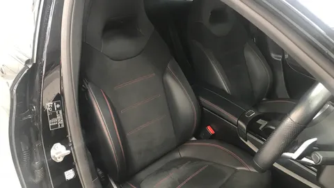 MERCEDES-BENZ A CLASS A180 AMG Line Executive Auto