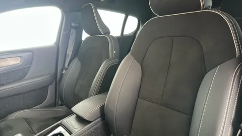 VOLVO C40 300kW Recharge Twin Ultimate 78kWh AWD Auto