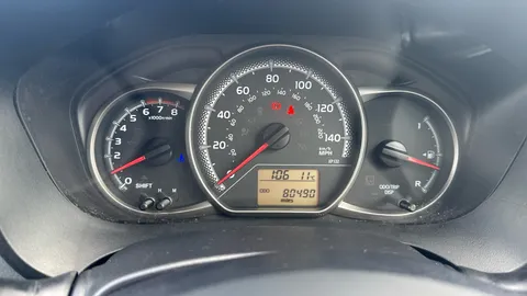 TOYOTA YARIS 1.33 VVT-i Icon