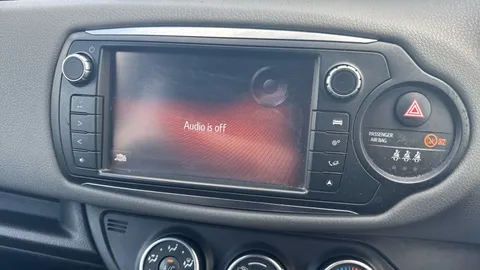 TOYOTA YARIS 1.33 VVT-i Icon