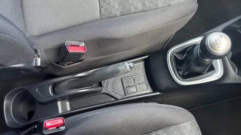 TOYOTA YARIS 1.33 VVT-i Icon