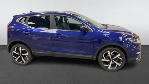 NISSAN QASHQAI 1.3 DiG-T Tekna