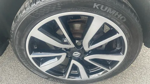 NISSAN QASHQAI 1.6 dCi Tekna Xtronic