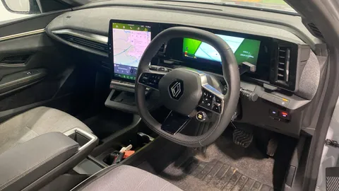 RENAULT MEGANE E-TECH EV60 160kW Iconic Comfort Range 60kWh Auto