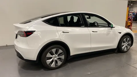 TESLA MODEL Y Long Range AWD Auto