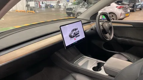 TESLA MODEL Y Long Range AWD Auto