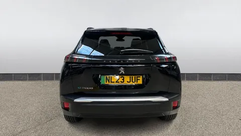 PEUGEOT 2008 100kW Allure Premium+ 50kWh Auto